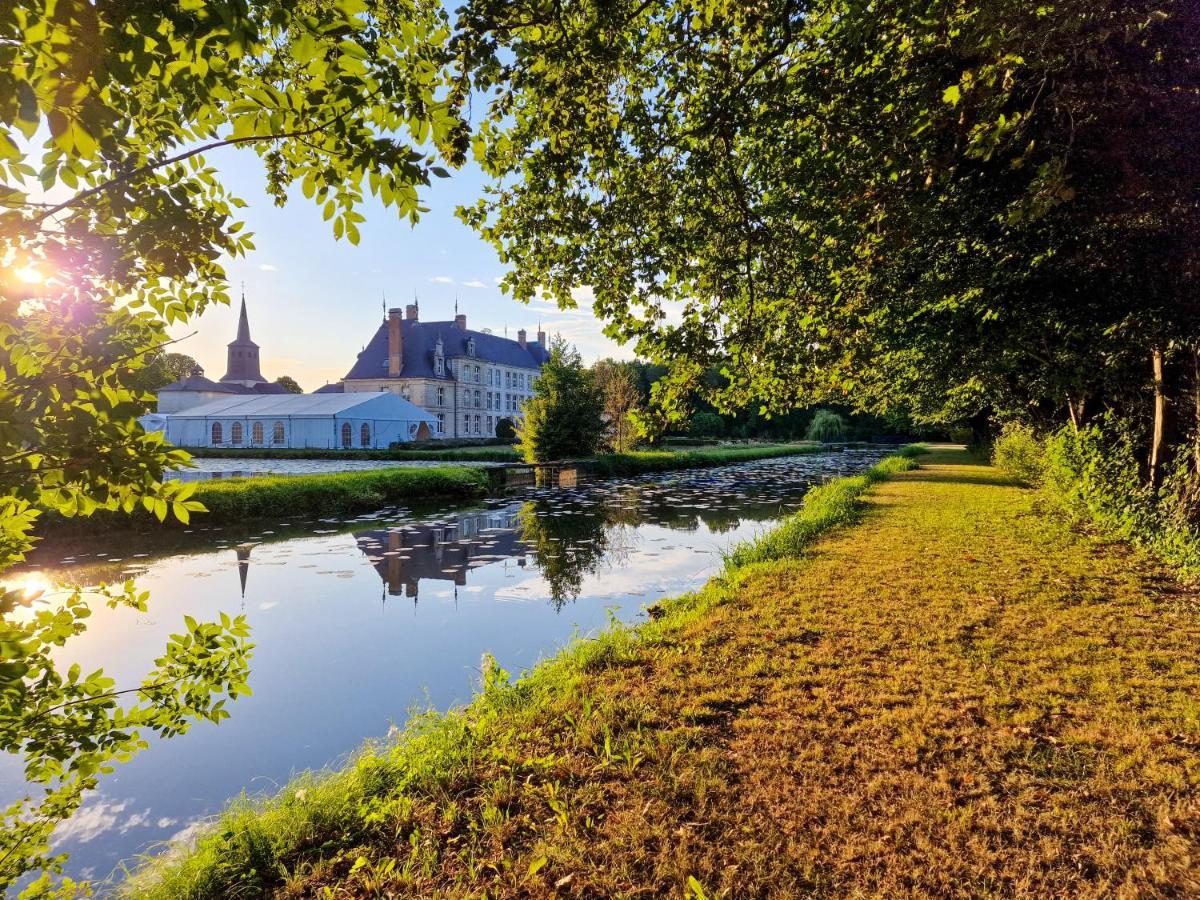 Chateau De Vitry-La-Ville ภายนอก รูปภาพ
